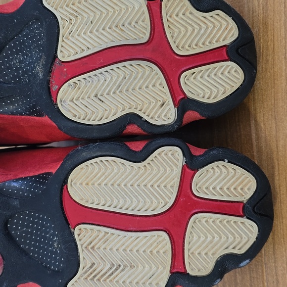 Jordans Black and Red Men's Athletic Shoes #414571-004 - Picture 5 of 16